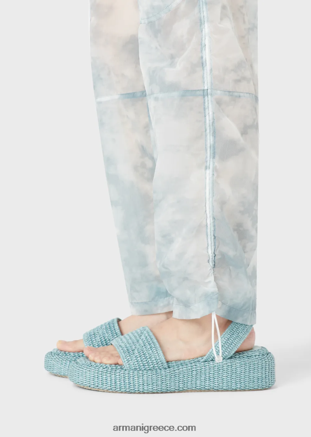 γυναίκες Armani παντελόνι cargo από νάιλον ντεγκραντέ με εφέ ουρανού 4046R6268 πρότυπο