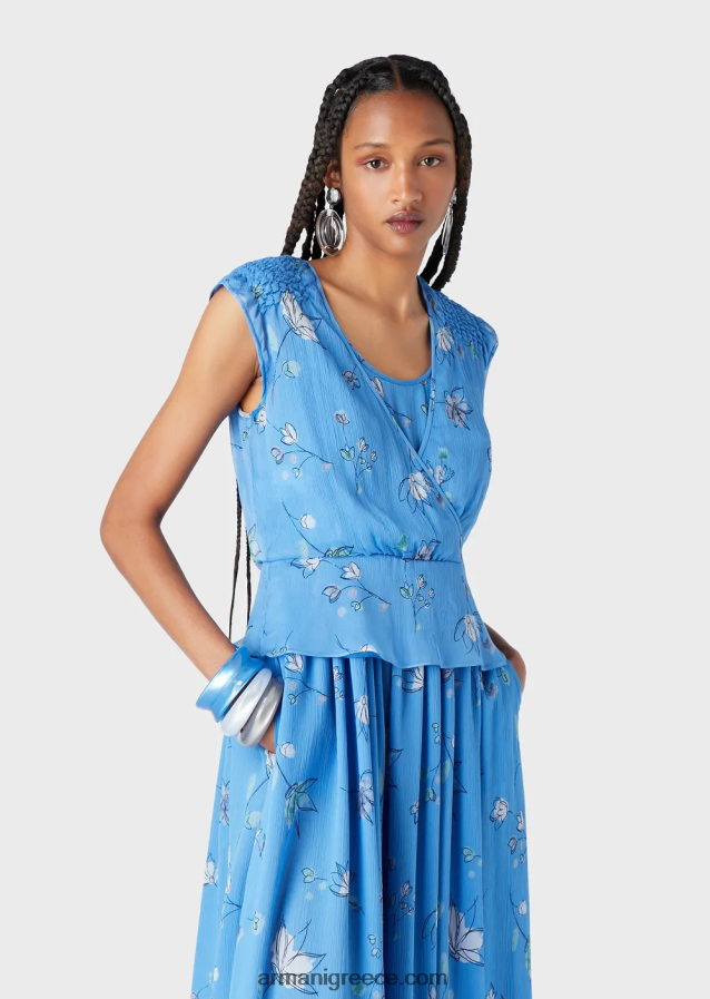 γυναίκες Armani στυλιζαρισμένο λουλούδι μοτίβο μεταξωτό τοπ κρεπόν με χιαστί v λαιμό 4046R6357