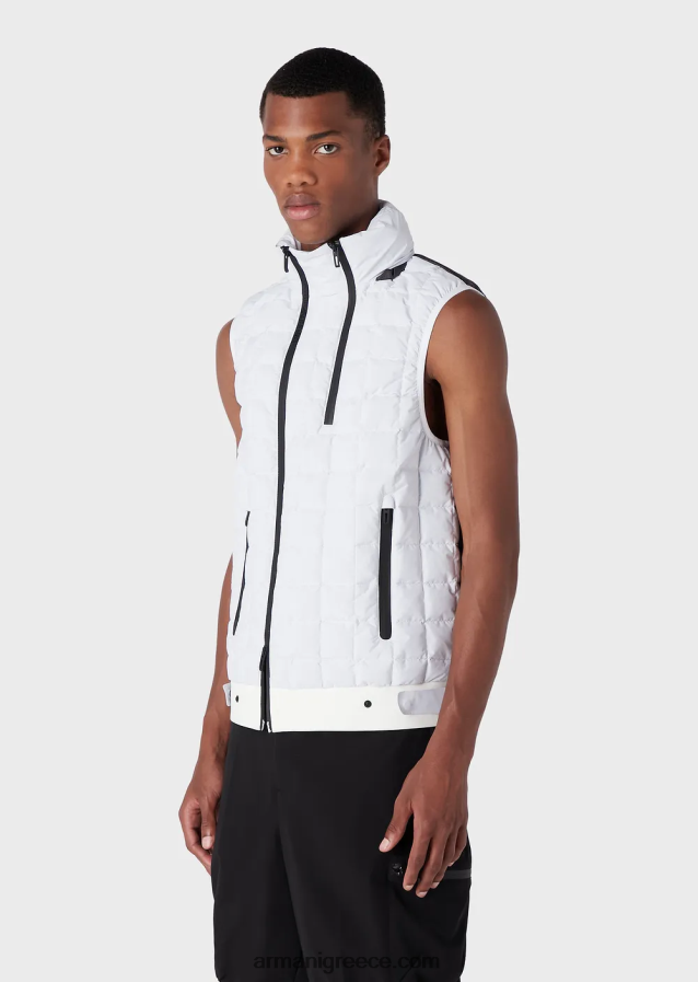 άνδρες Armani Απαραίτητα για ταξίδια αδιάβροχο καπιτονέ ανακυκλωμένο νάιλον αμάνικο μπουφάν με φερμουάρ 4046R61308 άσπρο