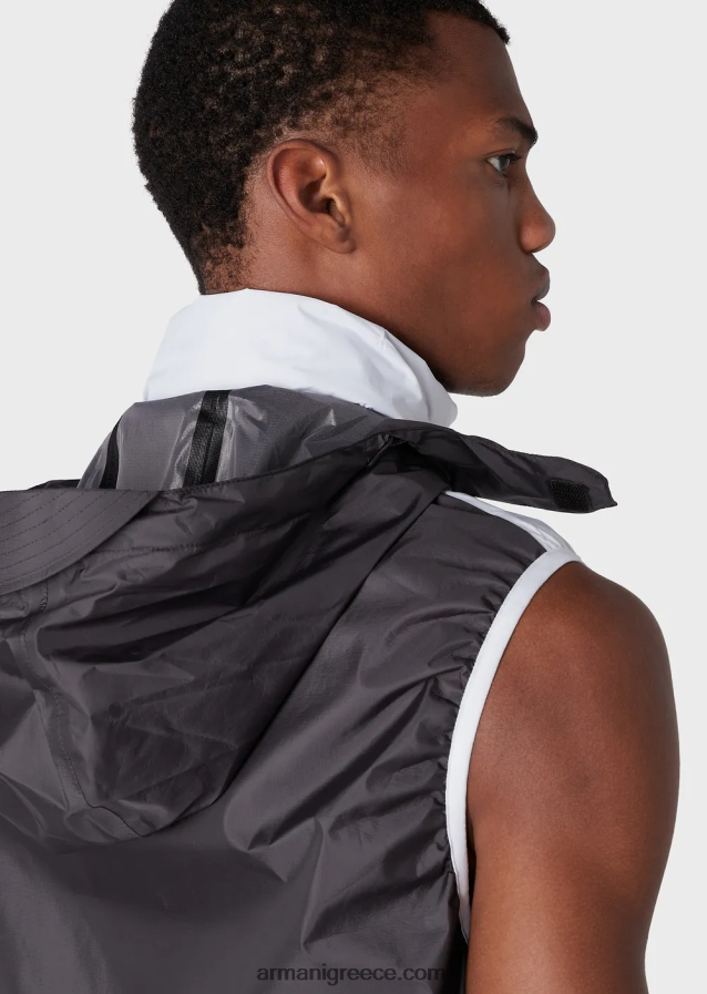 άνδρες Armani Απαραίτητα για ταξίδια αδιάβροχο καπιτονέ ανακυκλωμένο νάιλον αμάνικο μπουφάν με φερμουάρ 4046R61308 άσπρο