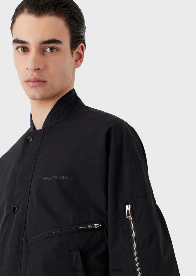 άνδρες Armani υδατοαπωθητικό μπλουζόνι σε κυματιστό ελαφρύ νάιλον 4046R61318 ναυτικό μπλε