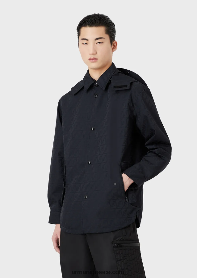 άνδρες Armani αναστρέψιμη μπλούζον με κουκούλα ζακάρ νάιλον με λογότυπο αετού παντού 4046R61322 ναυτικό μπλε