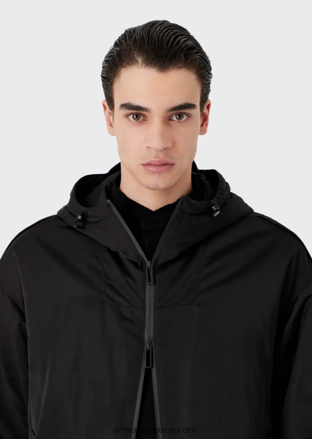 άνδρες Armani Αδιάβροχη μπλούζα με κουκούλα με πλήρες φερμουάρ από ανακυκλωμένο νάιλον με ταινία λογότυπου 4046R61323 μαύρος