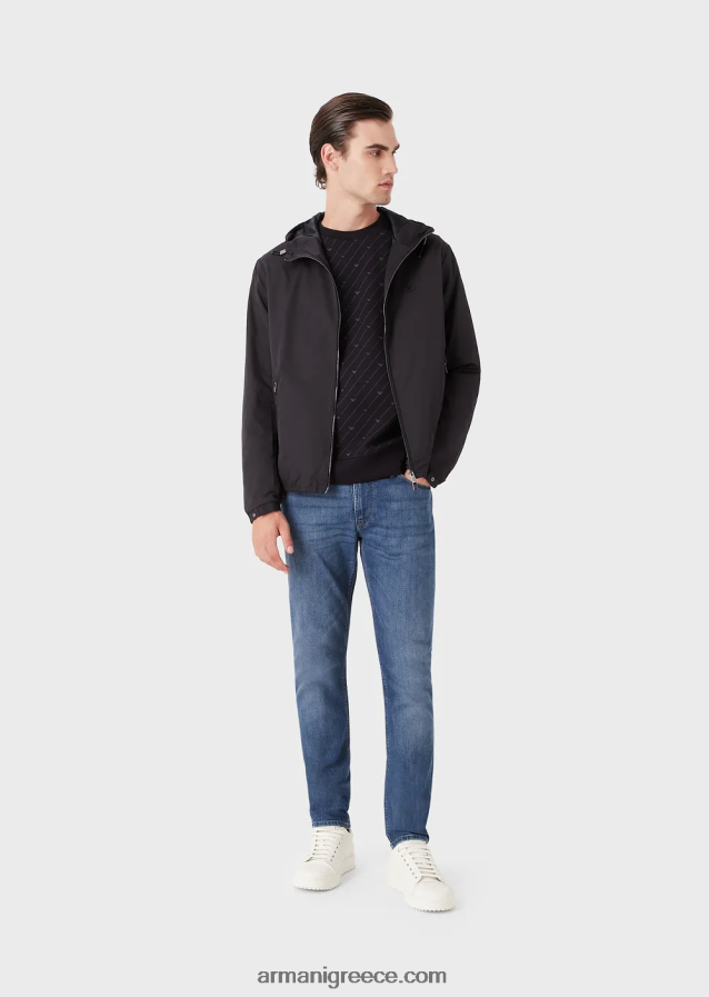 άνδρες Armani υδατοαπωθητικό νάιλον μπλούζον με κουκούλα και έμπλαστρο με λογότυπο 4046R61343 ναυτικό μπλε