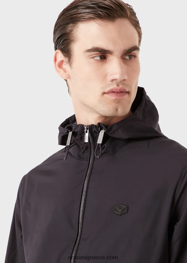 άνδρες Armani υδατοαπωθητικό νάιλον μπλούζον με κουκούλα και έμπλαστρο με λογότυπο 4046R61343 ναυτικό μπλε