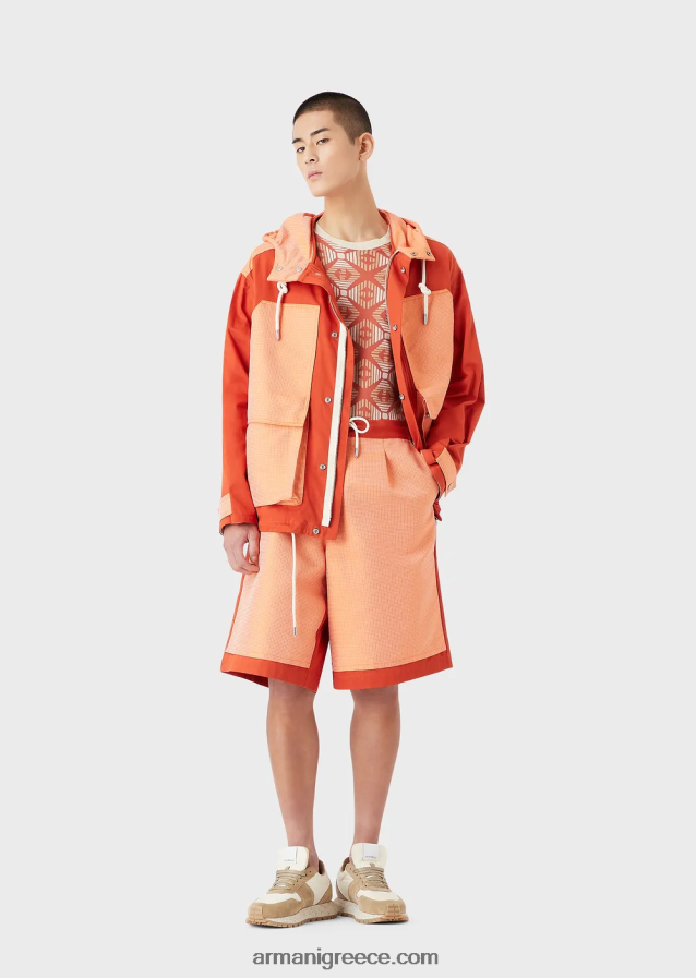 άνδρες Armani βιώσιμη συλλογή οργανικό twill και ανακυκλωμένο ripstop μπλούζον με κουκούλα 4046R61351 το κόκκινο