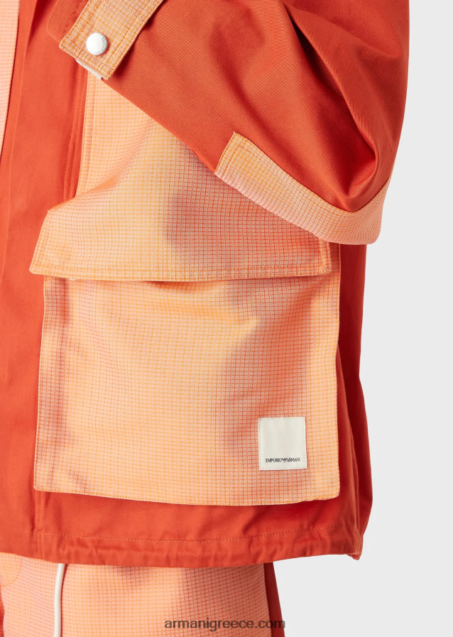 άνδρες Armani βιώσιμη συλλογή οργανικό twill και ανακυκλωμένο ripstop μπλούζον με κουκούλα 4046R61351 το κόκκινο