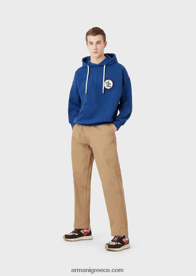άνδρες Armani Φούτερ βιώσιμης συλλογής με κουκούλα με μπάλωμα από βιολογικό βαμβάκι από δέρμα ροδακινί 4046R61434 μπλε