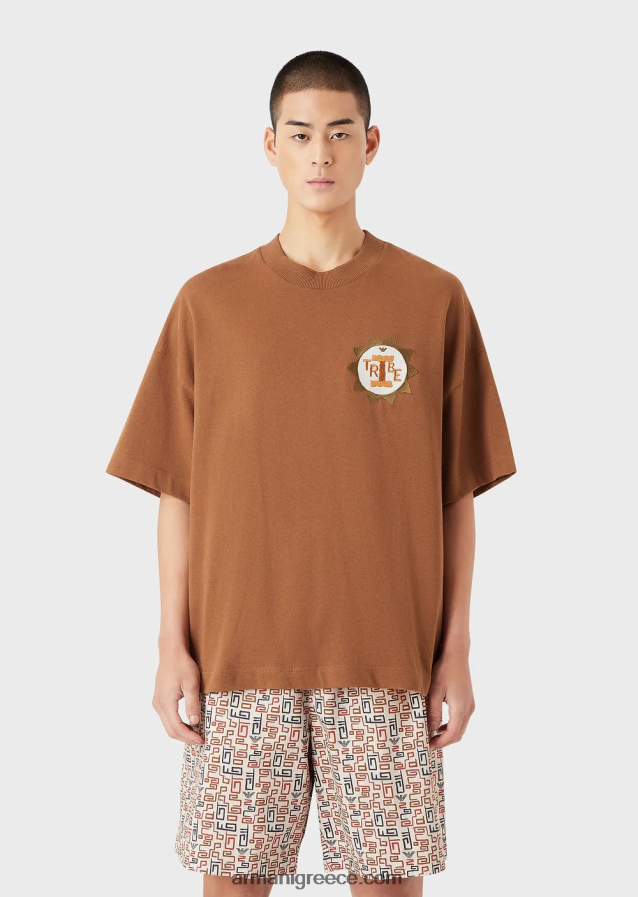 άνδρες Armani βιώσιμη συλλογή βιολογικό αμερικάνικο μπλουζάκι με μπάλωμα 4046R61683 μπεζ