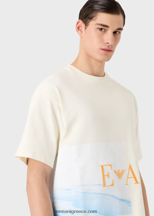 άνδρες Armani T-shirt σε βαρύ ζέρσεϊ με στάμπα παραλίας και κέντημα 4046R61700 άσπρο