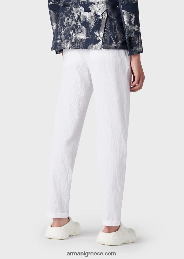 άνδρες Armani Βαμβακερά παντελόνια chino με πλυμένη εμφάνιση με βελάκια 4046R61454 άσπρο