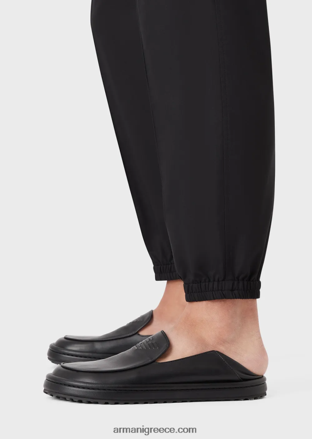 άνδρες Armani παντελόνι με κορδόνια από ελαφρύ σατέν lyocell 4046R61474 μαύρος