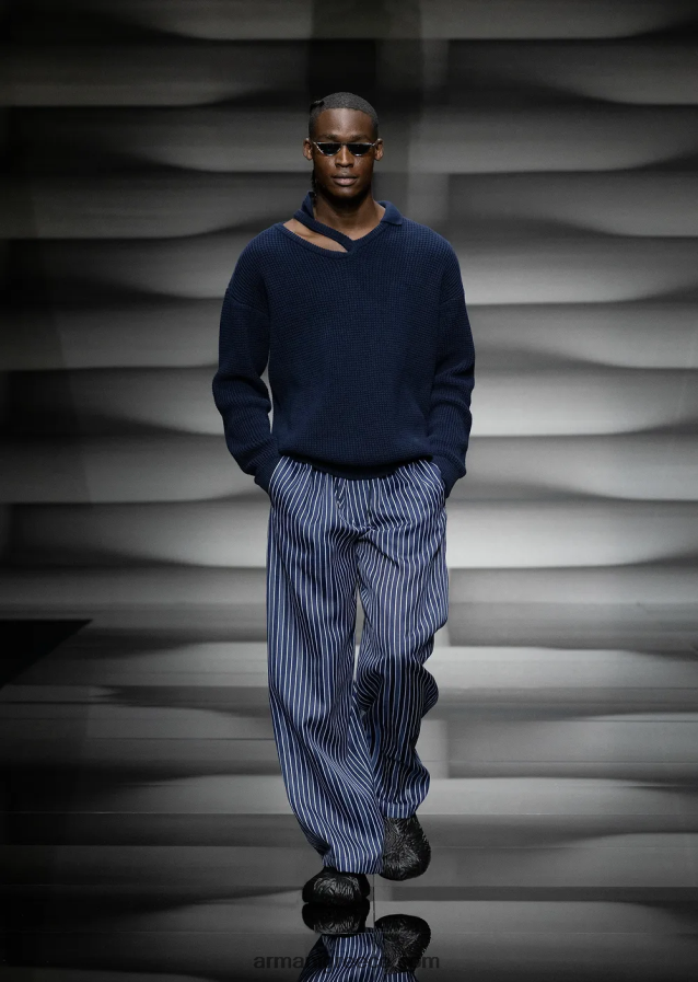 άνδρες Armani Αγγλικό πλεκτό μπλουζάκι με ματάκι στον ώμο 4046R61257 μπλε