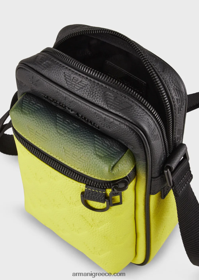 άνδρες Armani Δερμάτινη τσάντα χιαστί ντεγκραντέ με ανάγλυφο αετό 4046R61978 πρότυπο