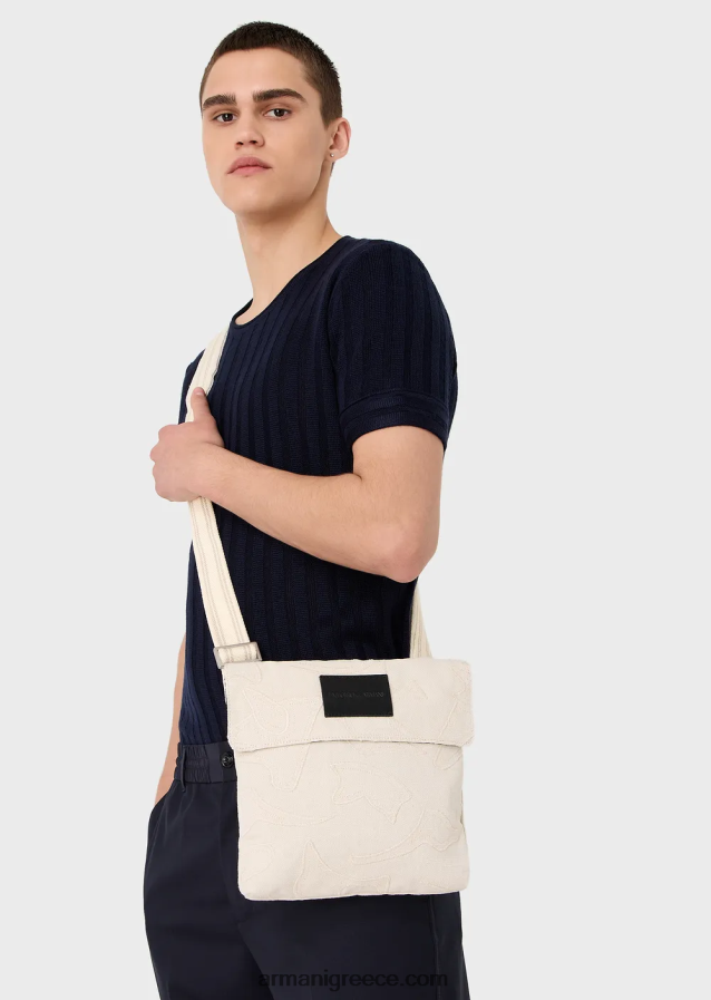 άνδρες Armani κεντημένη πάνινη επίπεδη τσάντα ώμου 4046R61981