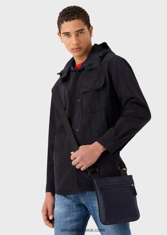 άνδρες Armani επίπεδη ζακάρ νάιλον τσάντα ώμου με λογότυπο υπογραφή 4046R61982